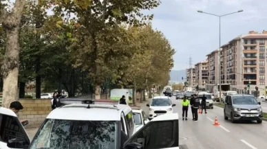 Bursa'da göçmen kaçakçılığına yönelik operasyonda 27 yabancı uyruklu şahıs yakalandı