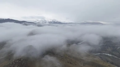 Erzincan'da Munzur Dağları sisle kaplanarak büyüleyici manzaralar oluşturdu