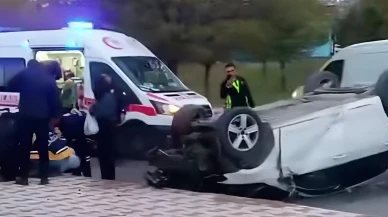 Van’ın Erciş ilçesinde otomobilin takla atması sonucu 3 kişi yaralandı