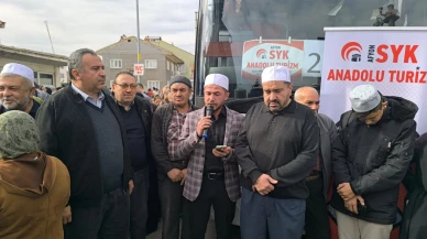 Şuhut'ta umre kafilesi dualar eşliğinde kutsal topraklara uğurlandı