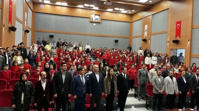 Sinop Üniversitesi öğrencileri Balina Aydın'ın hikayesini animasyonla çocuklara anlattı