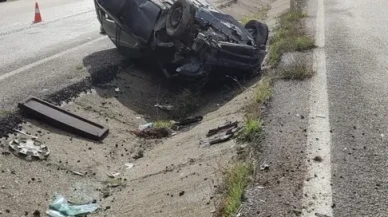 Karabük'te takla atan otomobilden 2 kişi yaralı kurtuldu