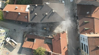 İnegöl'de çıkmaz sokaklar ulaşıma açılarak trafik rahatlatılıyor