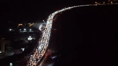 İSKİ'nin aynı noktada 7. kez kazı yapması Habipler-Arnavutköy yolunda trafiği felç etti