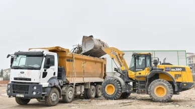 Yeşiltepe'de hafriyat alanı temizlenerek mahalle sakinleri rahatladı
