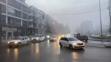 Eskişehir'de etkili olan sis ilginç görüntüler oluşturdu