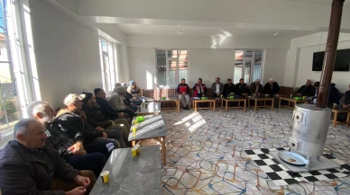 Uşak İl Tarım ve Orman Müdürlüğü üreticilerle tarla buluşmalarında bir araya geldi