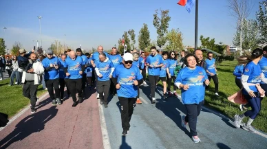 Kayseri’de depremzede çocuklar için destek koşusu düzenlendi