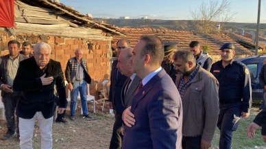 Bakan Mehmet Fatih Kacır şehit Burak İbbiği’nin ailesine taziyelerini iletti