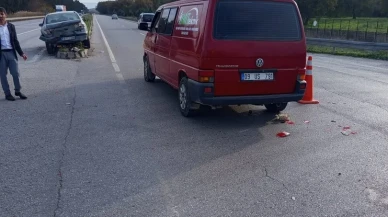 Bursa'nın Karacabey ilçesinde kural ihlali nedeniyle iki otomobil çarpıştı, 2 kişi yaralandı