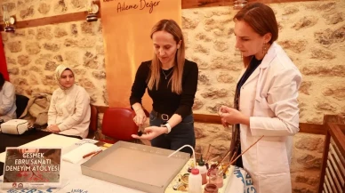 Gebze Belediyesi'nde tarihi mekanda ebru sanatı etkinliği düzenlendi