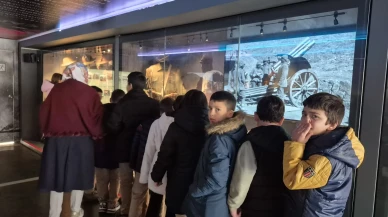 Düzce'de Çanakkale Savaşları tırı yoğun ilgi gördü