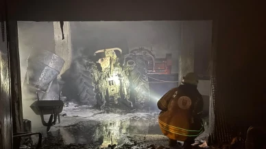 Bursa'nın İznik ilçesinde üç katlı binada çıkan yangın paniğe neden oldu