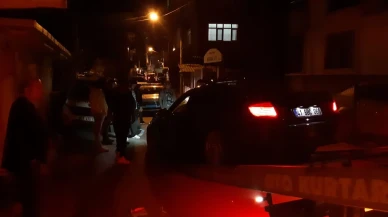 Kocaeli'de otomobilinde bıçaklanan kişi kaçmaya çalışırken hayatını kaybetti