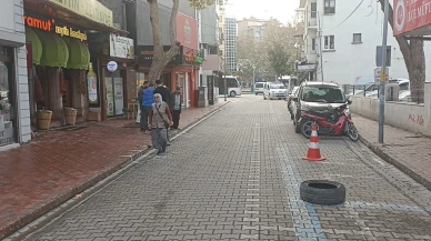 Edremit'te esnafa silahlı saldırı anı güvenlik kamerasına yansıdı