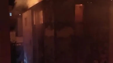 Gaziantep'te 4 katlı binada yangın itfaiye tarafından söndürüldü