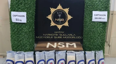 Hatay'da suni çimler içine saklanmış 306 bin uyuşturucu hap ele geçirildi