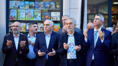 İstanbul'da Cağaloğlu Kitapçılar Çarşısı kültür ve edebiyat merkezi olarak açıldı