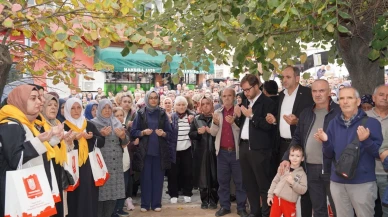 Kırklareli'nin Pınarhisar ilçesinden 57 kişilik umre kafilesi dualarla uğurlandı