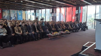 Samsun'da İYİ Parti il başkanı Hasan Aksoy kongrede güven tazeledi