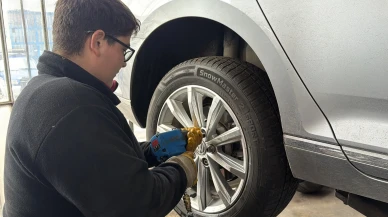 Düzce'de kış lastiği zorunluluğunun öne alınması lastikçilerde yoğunluğa neden oldu