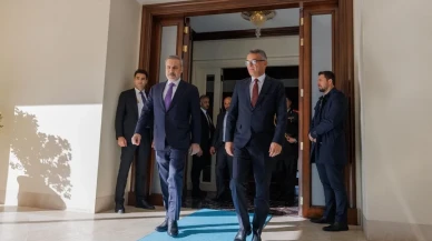 Ankara'da Hakan Fidan ve Tufan Erhürman bir araya gelerek ikili ilişkileri görüştü