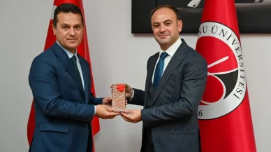 Kastamonu Üniversitesi'nde Teknofest 2025 ve Türkiye 2053 yarışmalarında dereceye giren öğrenciler ödüllendirildi