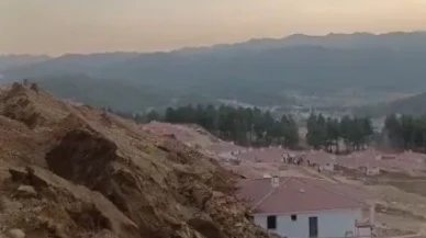 Kahramanmaraş'ta heyelan nedeniyle inşaat halindeki 6 ev zarar gördü