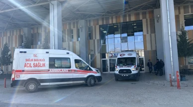 Van'da 5 öğrenci zehirlenme şüphesiyle hastaneye kaldırıldı