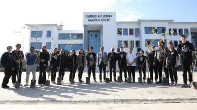 DENIZLI Durmuş Ali Çoban Anadolu Lisesi Öğrencileri Fidan Dikti