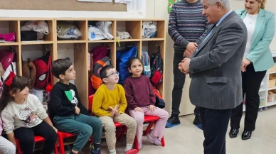 Balıkesir’de milli eğitim müdürü anaokulunda minik öğrencilerle buluştu