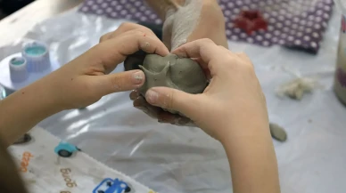 SAMEK atölyelerinde minikler seramikle, gençler tezhiple tanıştı