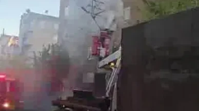 Diyarbakır’da aşırı yüke dayanamayan trafo alev aldı