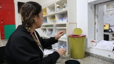 Adana’da sağlık çalışanları yeni yıla şifa dağıtarak girdi