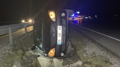 Çorum'da direksiyon hakimiyetini kaybeden otomobil takla attı: 1'i bebek 3 yaralı