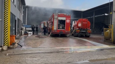 Bursa’da metal geri dönüşüm fabrikasında yangın paniği yaşandı