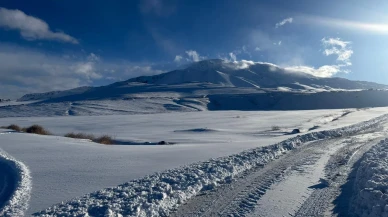 Patnos'ta karla mücadele çalışmaları aralıksız devam ediyor