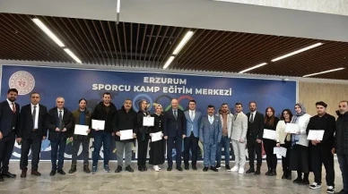 Erzurum'da spor tesislerinde görev yapan personele teşekkür belgesi verildi