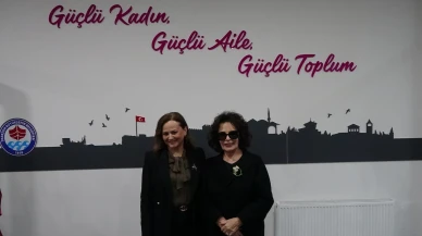 Hülya Koçyiğit Trabzon'da kadın istihdam merkezini ziyaret etti