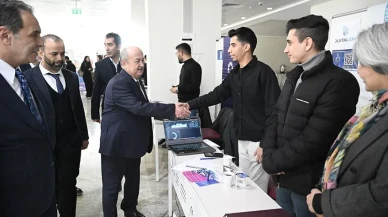 Uşak Üniversitesi'nde Kariyer Günü’25 ile öğrenciler ve firmalar bir araya geldi