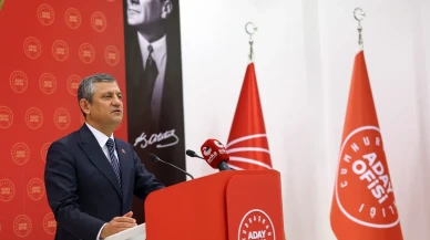 CHP lideri Özel cumhurbaşkanlığı aday ofisinin gündeminin ekonomik ve sosyal kriz olduğunu söyledi