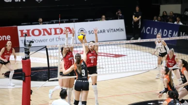 Eczacıbaşı Dynavit Beşiktaş’ı 5 set sonunda mağlup etti