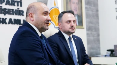 Gençlik ve Spor Bakan Yardımcısı Enes Eminoğlu AK Parti Eskişehir teşkilatı ile projeleri