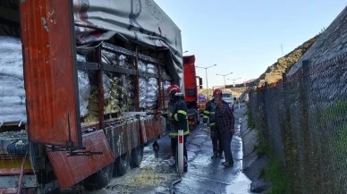 Osmaniye'de seyir halindeki tırda çıkan yangın itfaiye tarafından söndürüldü