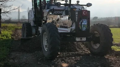 Bozdoğan Belediyesi ova yollarında yenileme çalışması yapıyor