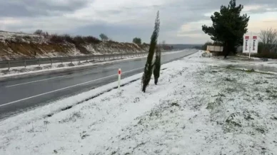 Tekirdağ'da dolu yağışı, sürücülere zor anlar yaşattı