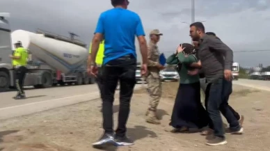 Hatay'da feci kaza: Motosiklet tırla çarpıştı, anne feryat etti