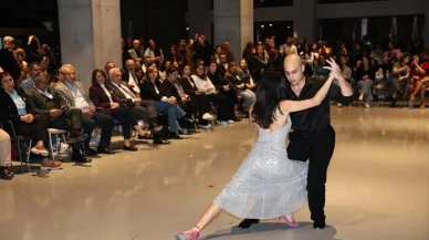 Nilüfer’de dans şöleni: Nilüfer Belediyesi Dünya Dans Günü’nü kutladı