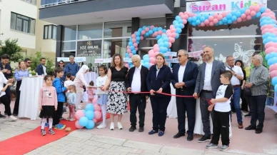 Denizli’de çocuk giyim modasının yeni buluşma noktası: Suzan Kids hizmete açıldı