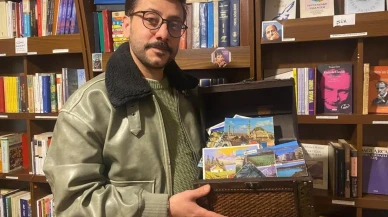 Eskişehir'deki sahaf, gençlerin nostalji tutkusunu canlandırıyor: Kartpostalların hikayeleriyle dolu bir dünya